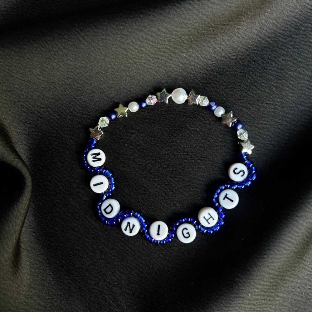 Taylor Swift Midnight Friendship Bracelet